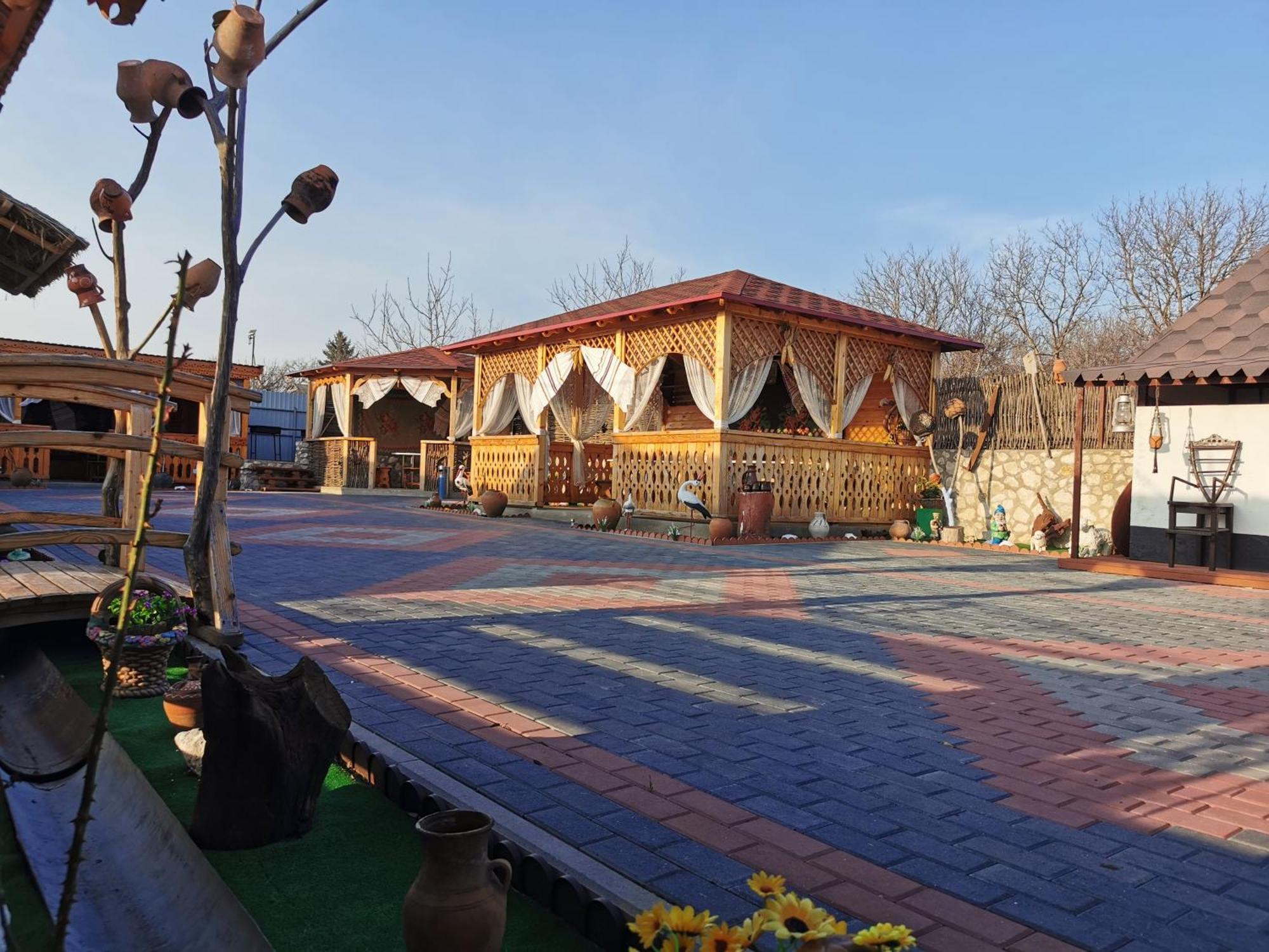 Bed and Breakfast La Madalina Selemet Екстер'єр фото